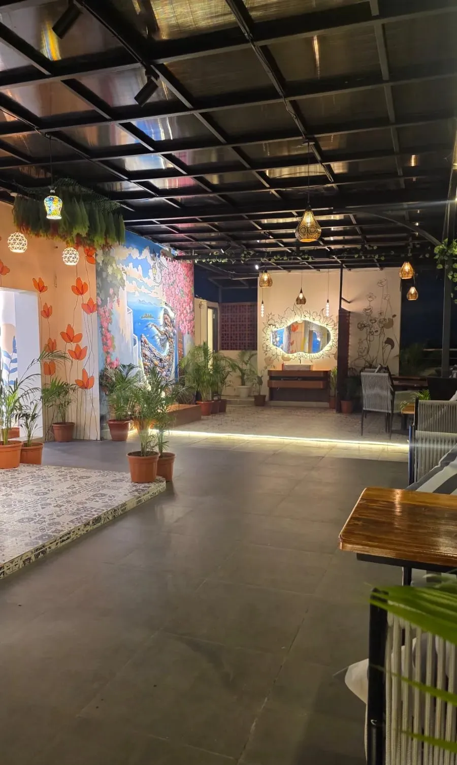 Couple Friendly Rooftop Loung in Bhubaneswar || Sky Line Resto & Rooftop