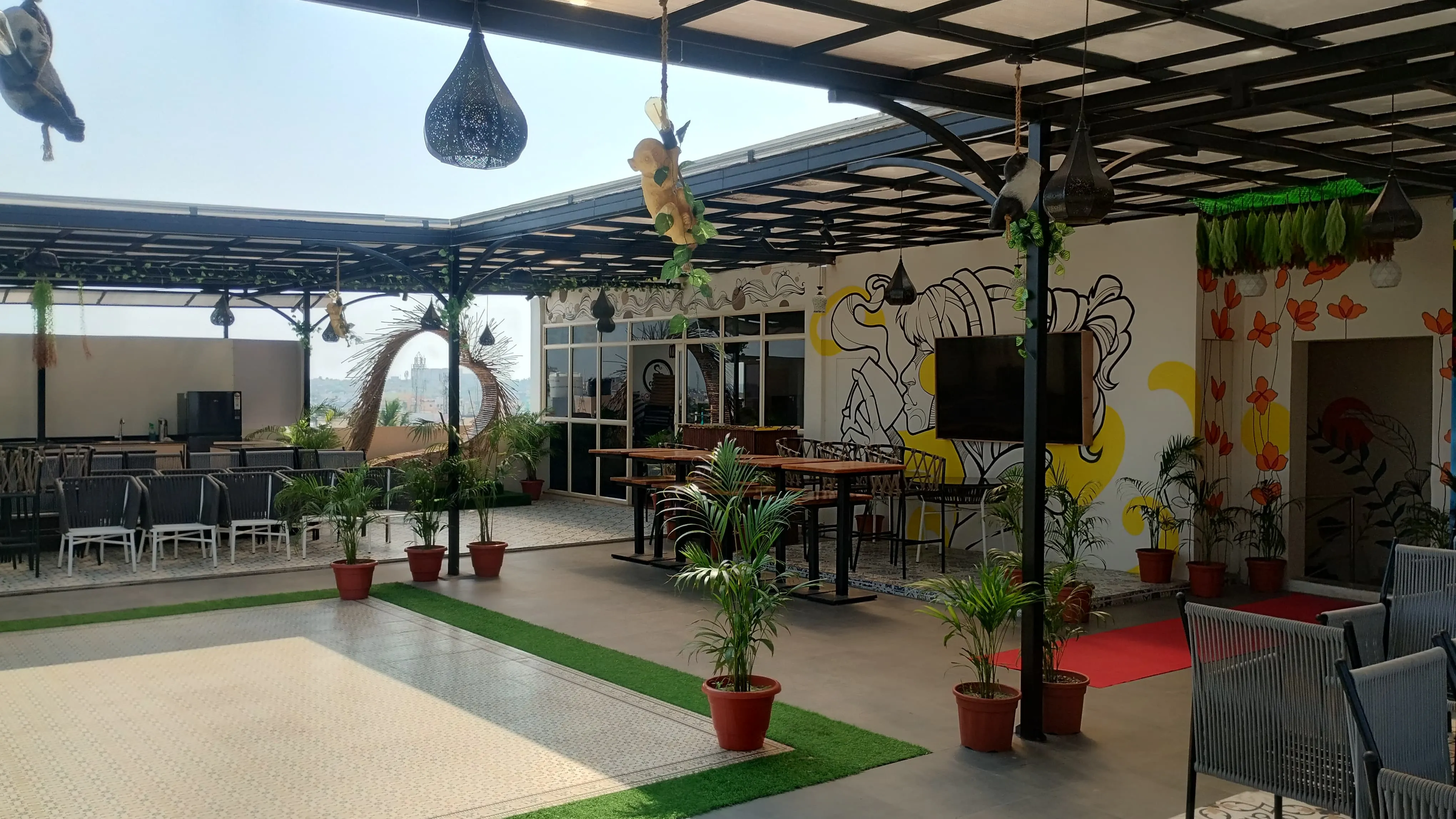 Top 10 Restaurants in Bhubaneswar, Odisha || Sky Line Resto & Rooftop